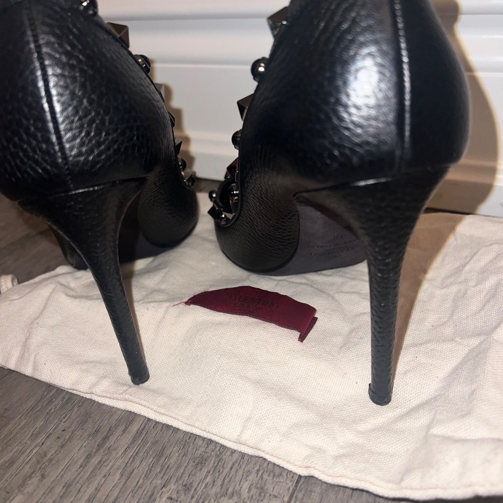 Authentic Valentino Garavani Rockstud Rolling Pumps - Picture 5 of 6